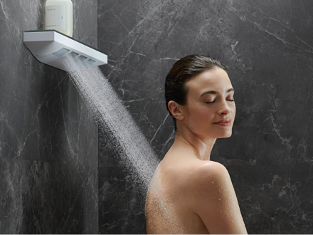 Shoulder shower Shoulder shower